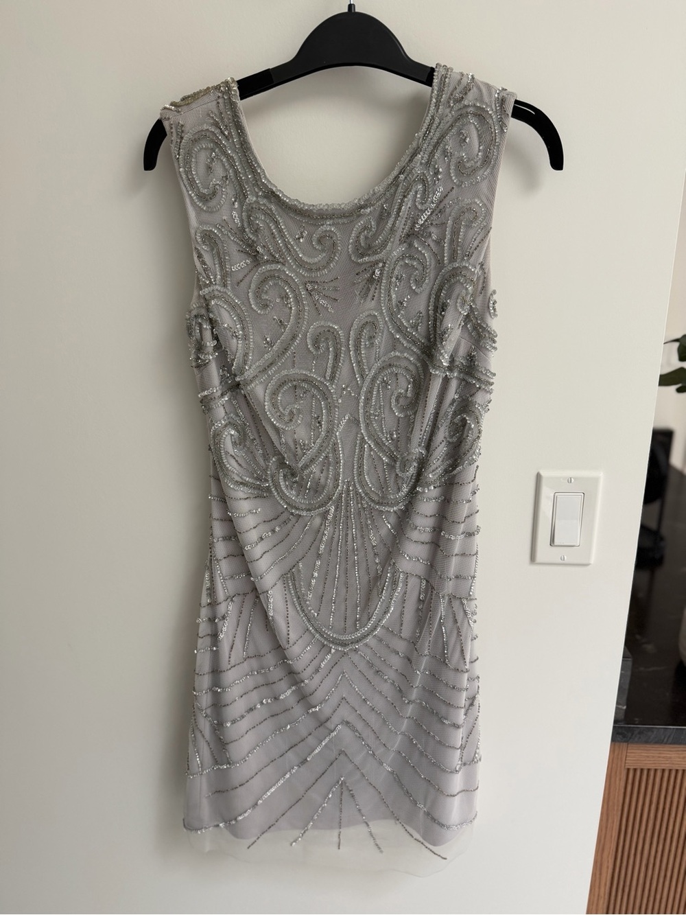 Aidan Mattox Silver Beaded Sleeveless Cocktail Dress